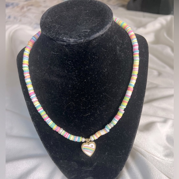 Rainbow 🌈 Heart 💜 Candy Necklace *NEW* - Picture 2 of 5